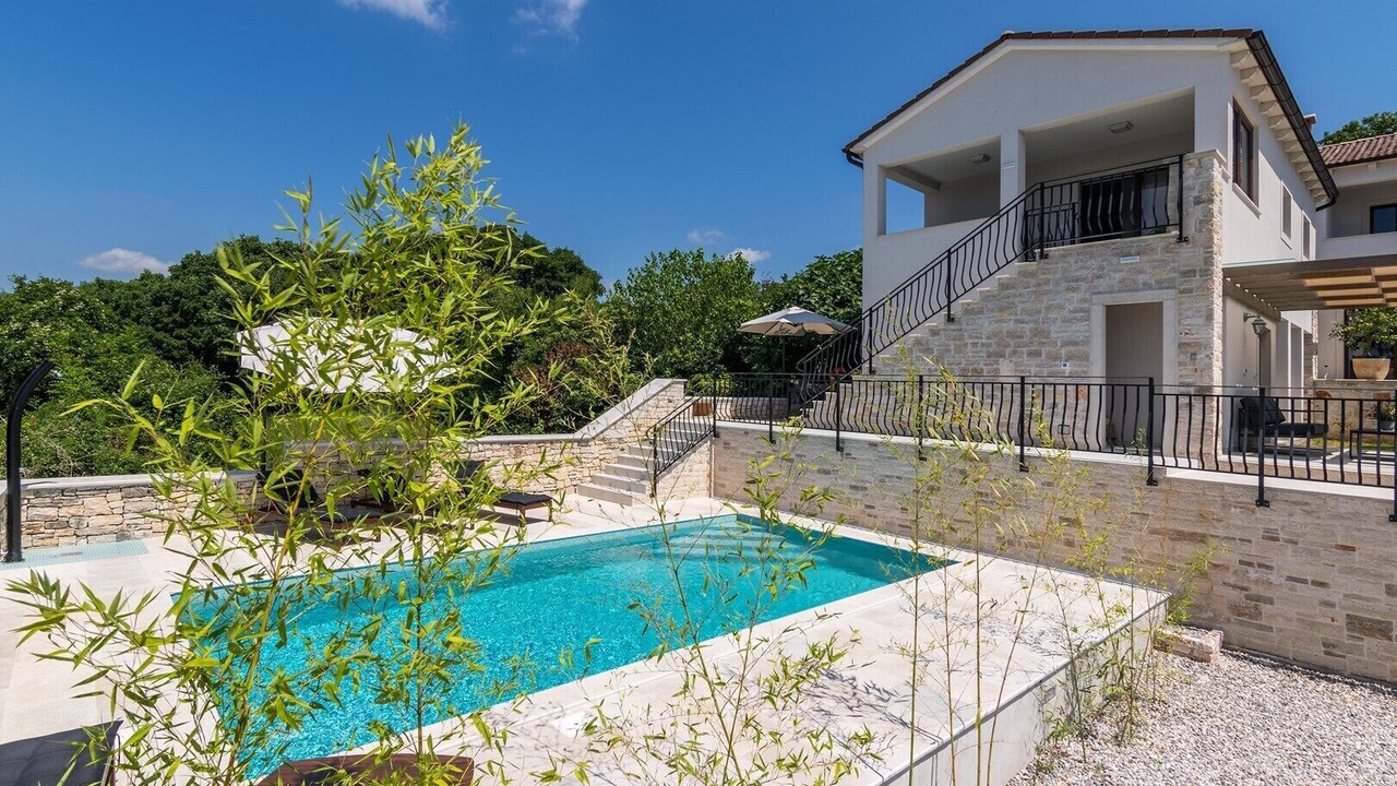 Photo of Outdoor in Golas