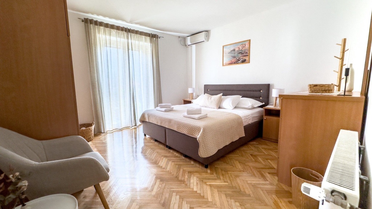 Photo of Others in Vrisnik