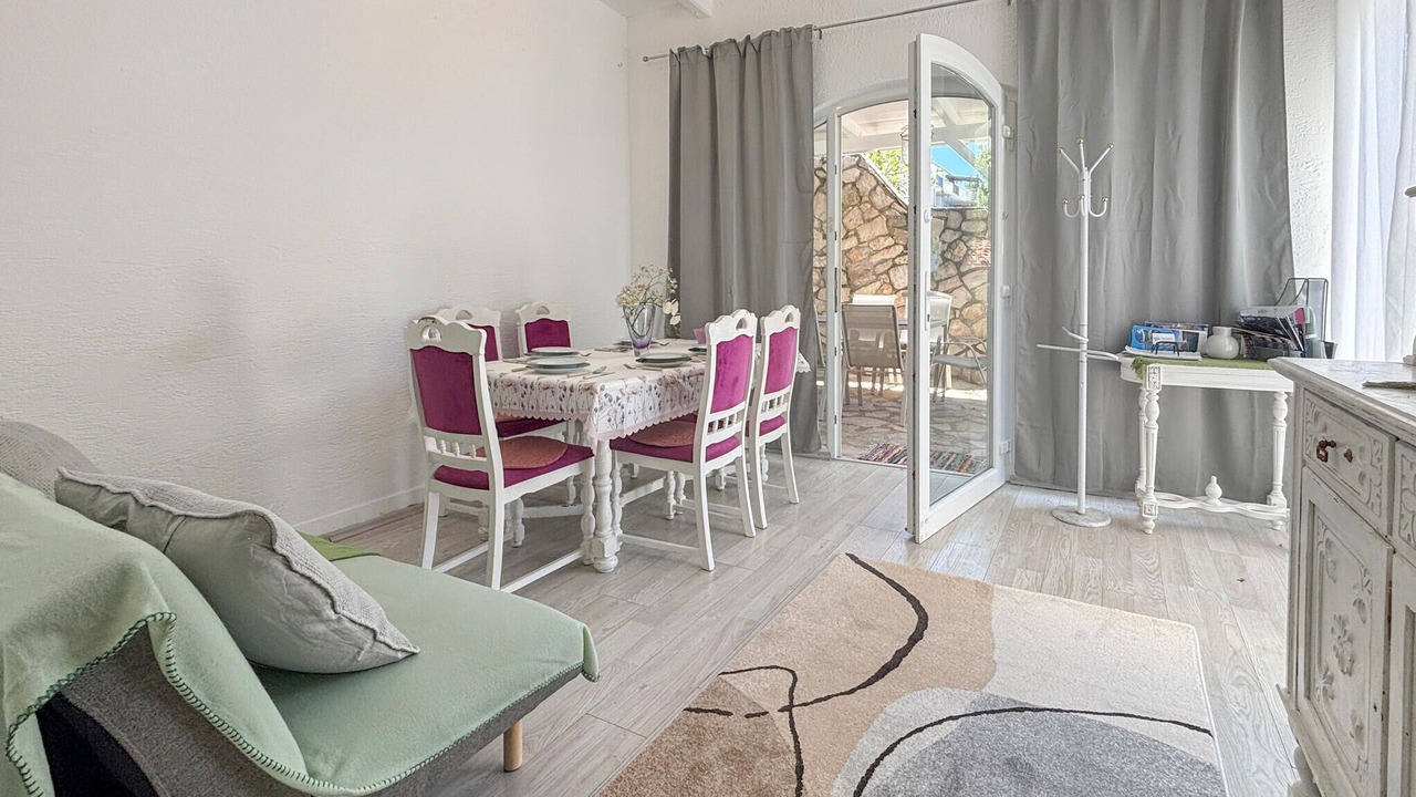 Photo of Bedroom in Miholascica