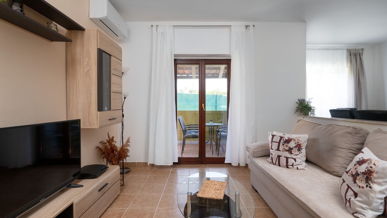 Photo of Livingroom in Sajini