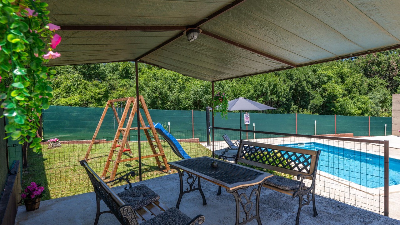 Photo of Patio Balcony in Sajini