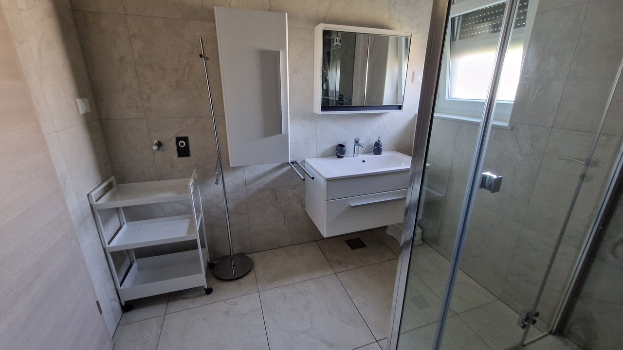 Photo of Bathroom in Peroj