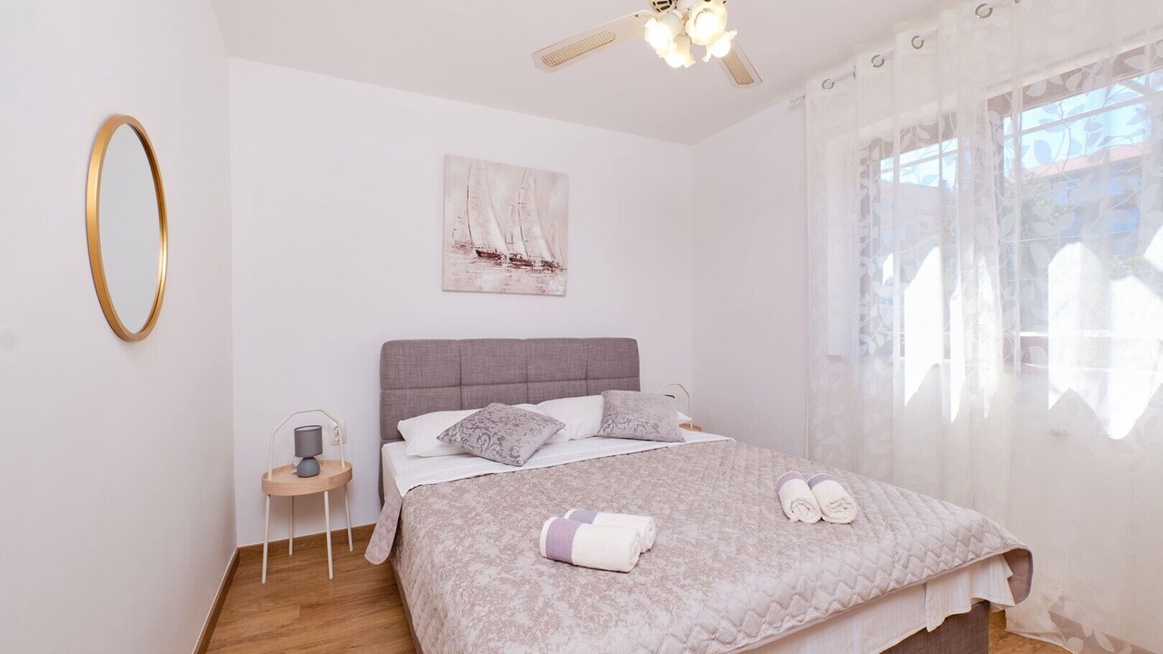 Photo of Bedroom in Cove Murtar