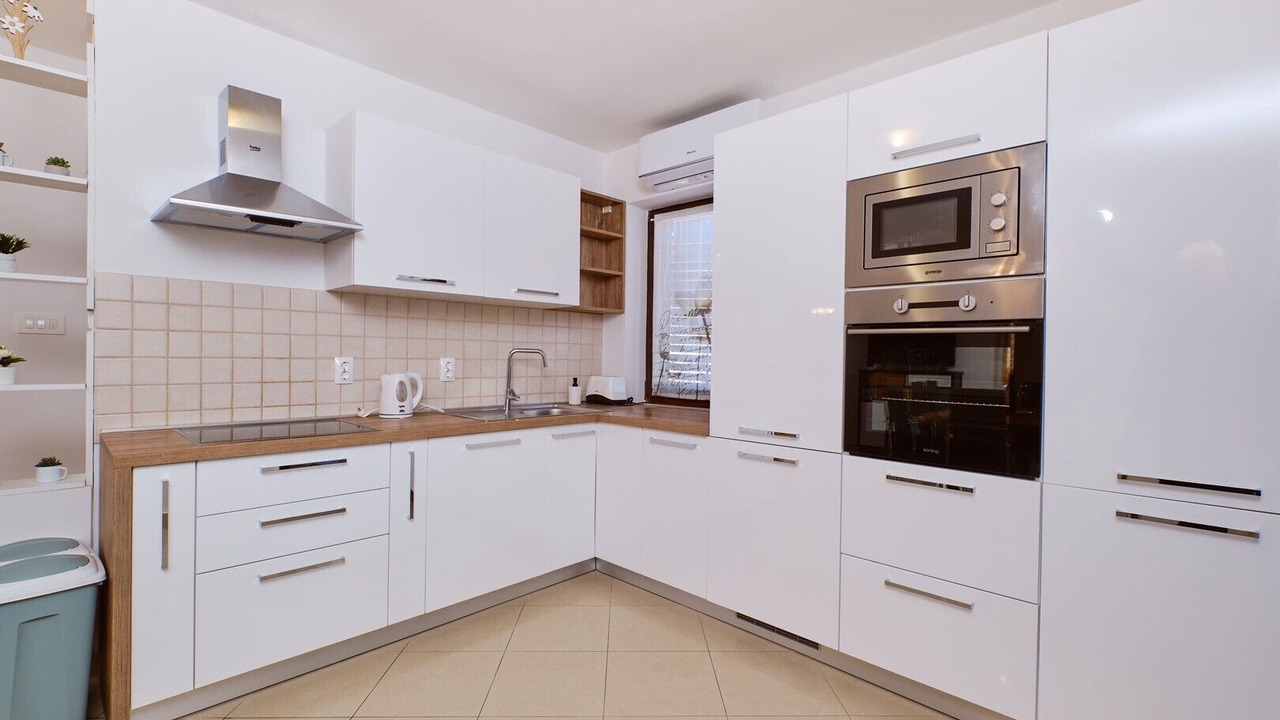 Photo of Kitchen in Cove Murtar