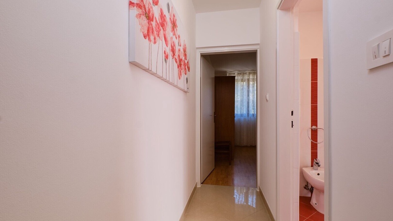 Photo of Bathroom in Cove Murtar