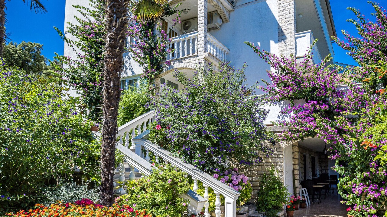 Photo of Outdoor in Suha Punta