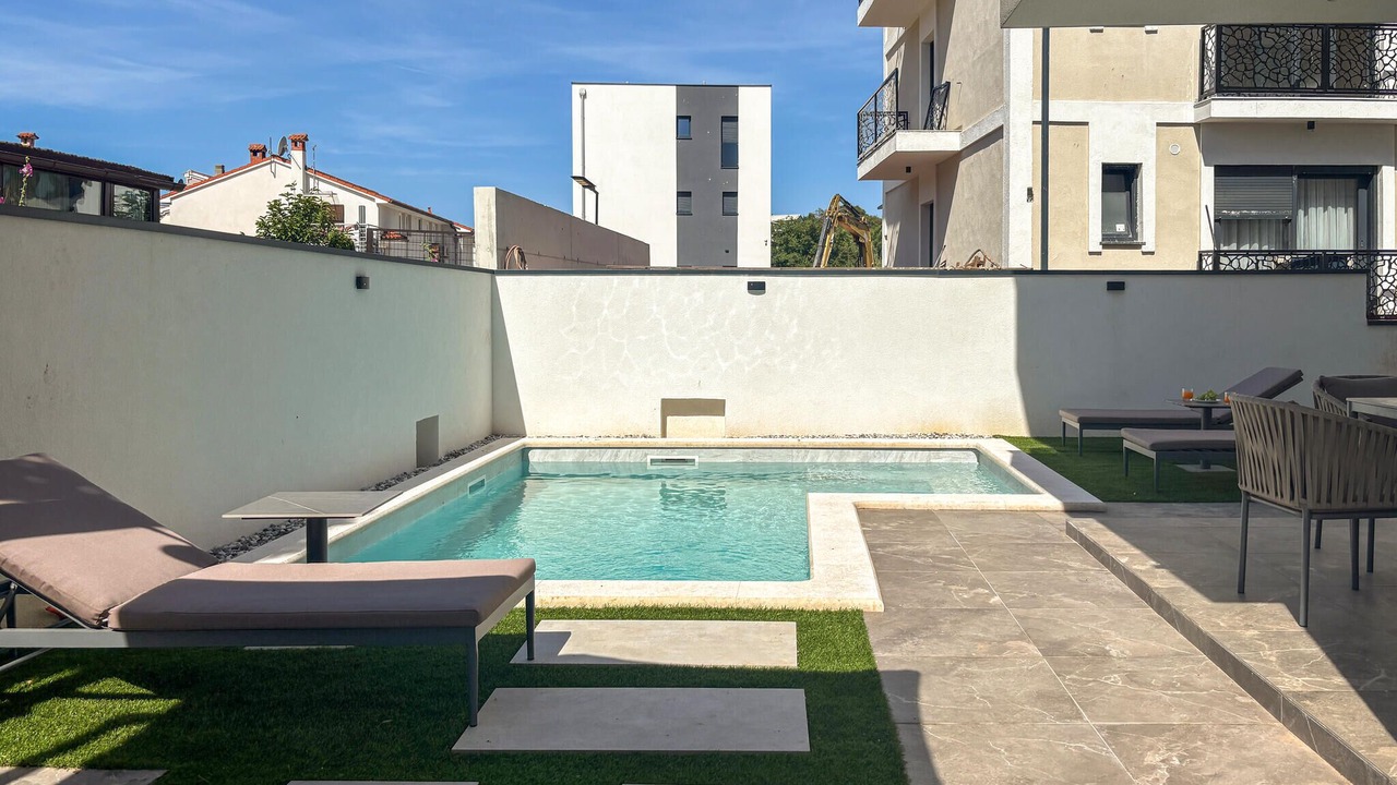 Photo of Outdoor in Borik