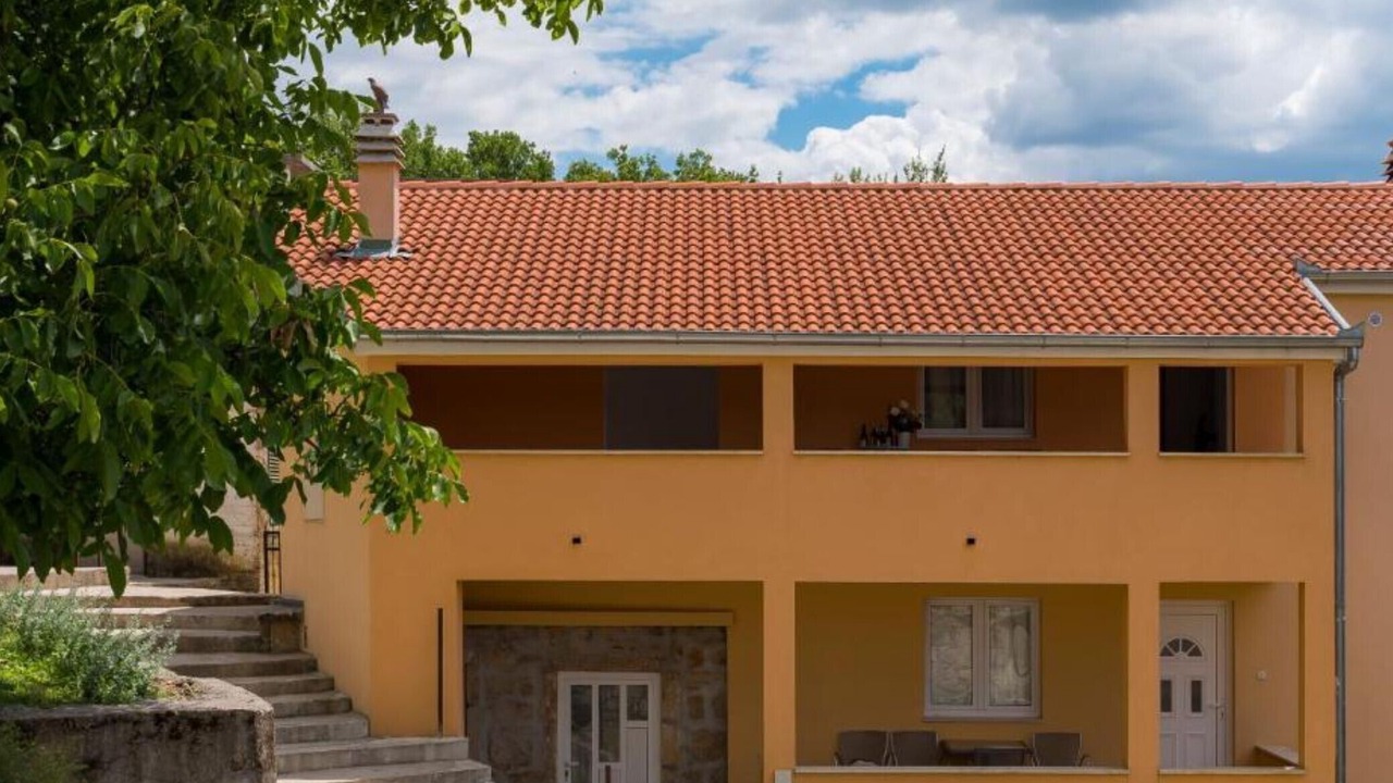 Photo of Outdoor in Garjak