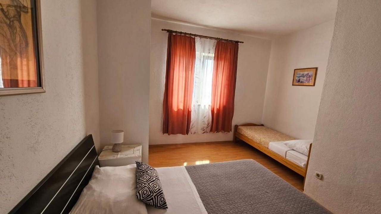 Photo of Bedroom in Duce