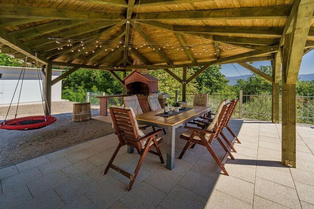 Photo of Outdoor in Risika