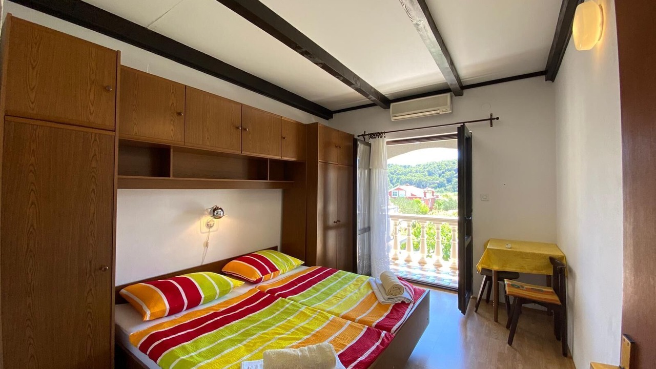 Photo of Bedroom in Suha Punta