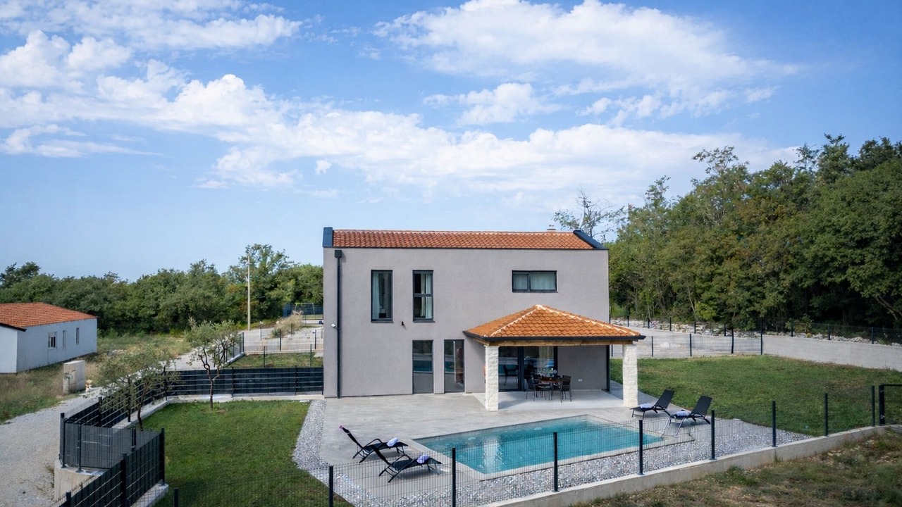 Photo of Outdoor in Mofardini