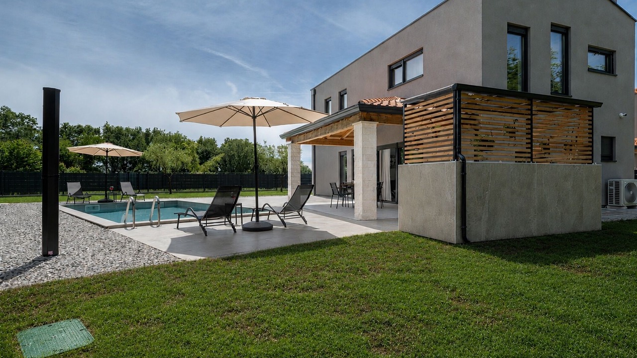 Photo of Patio Balcony in Mofardini