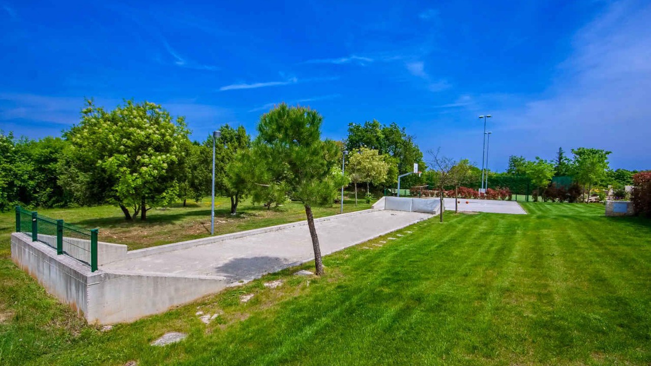 Photo of Others in Butkovici