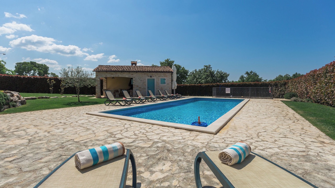 Photo of Outdoor in Heraki
