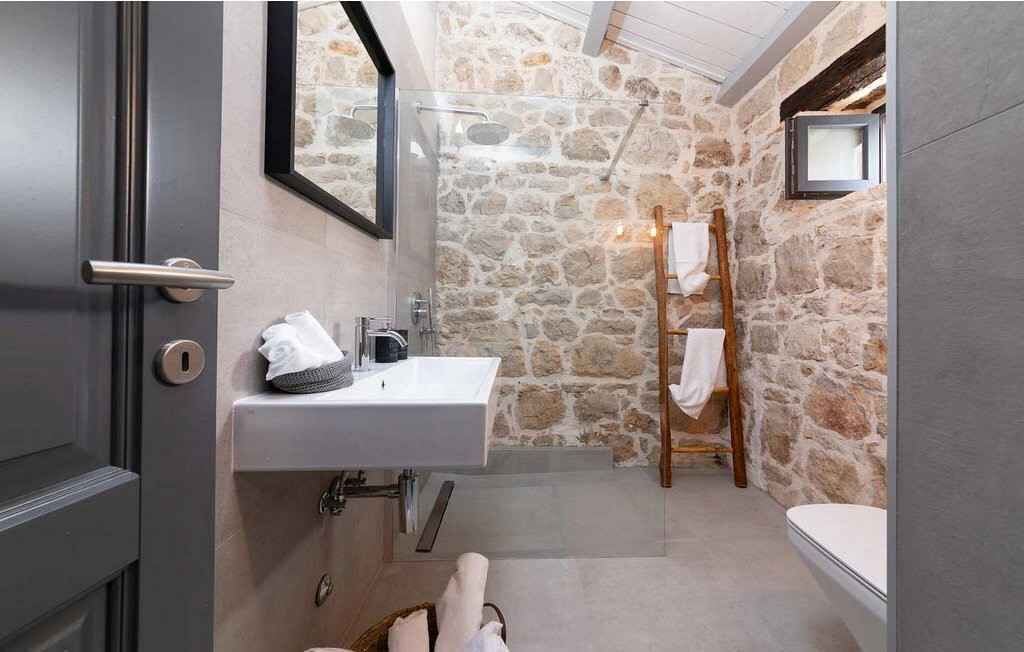 Photo of Bathroom in Vrznaveri