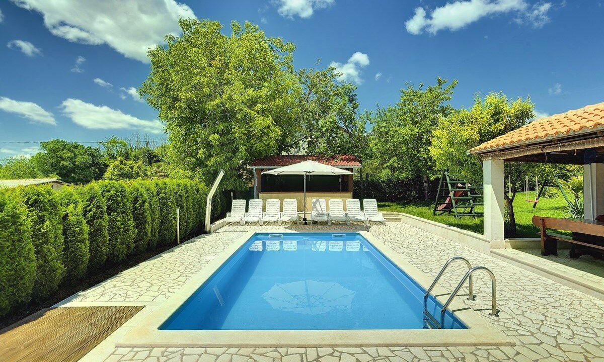 Photo of Outdoor in Lindar