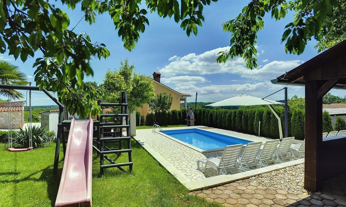 Photo of Outdoor in Lindar