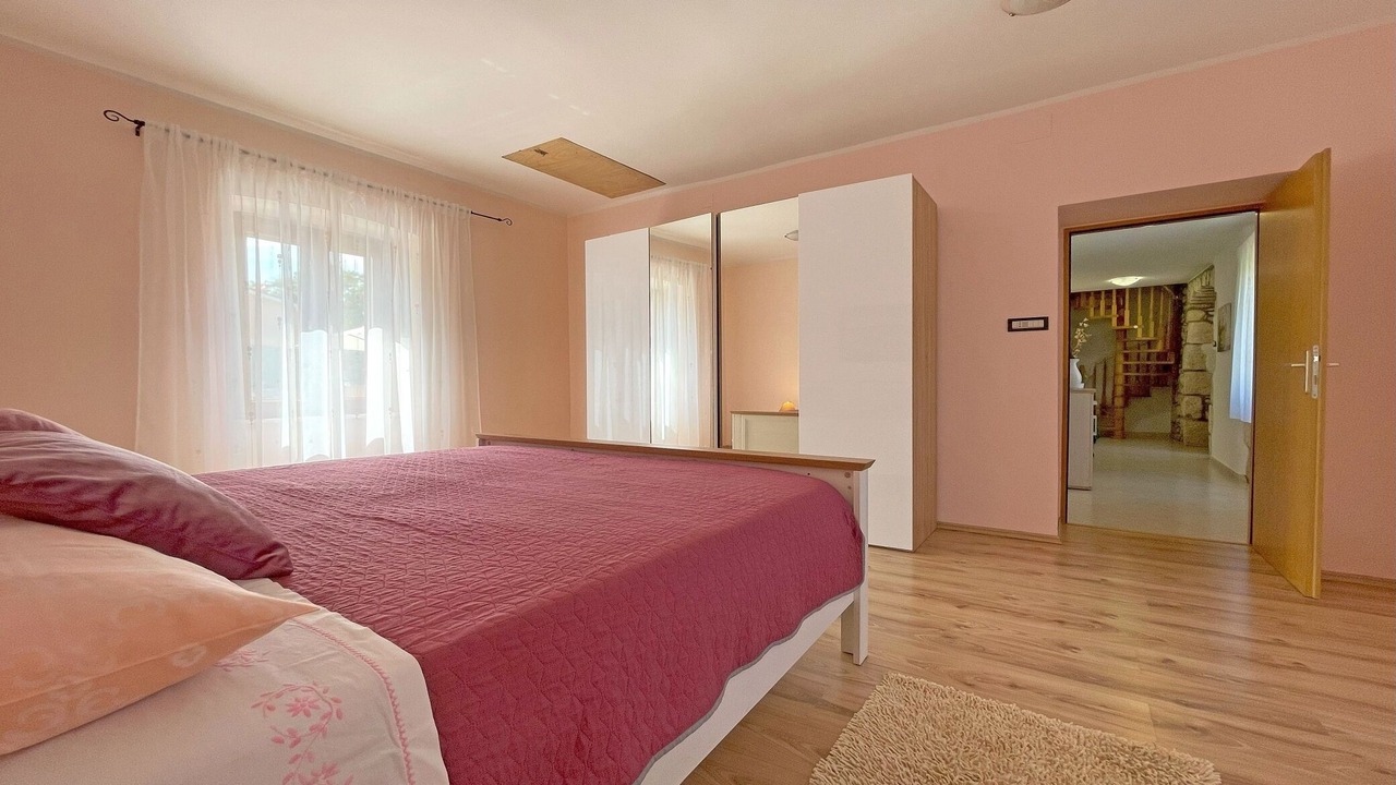 Photo of Bedroom in Sumber