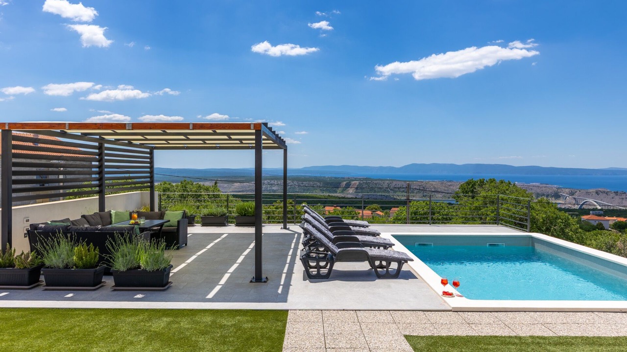 Photo of Outdoor in Smrika