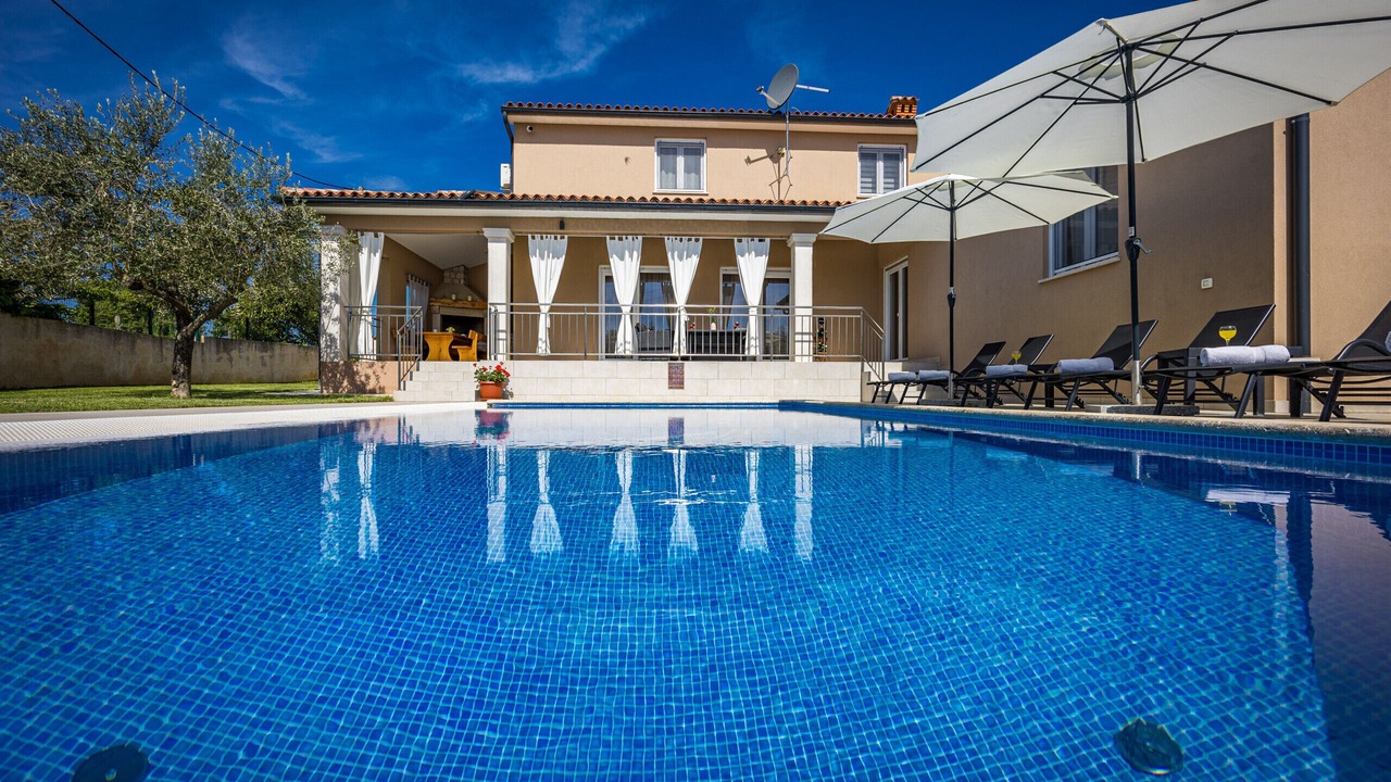 Photo of Outdoor in Divsici