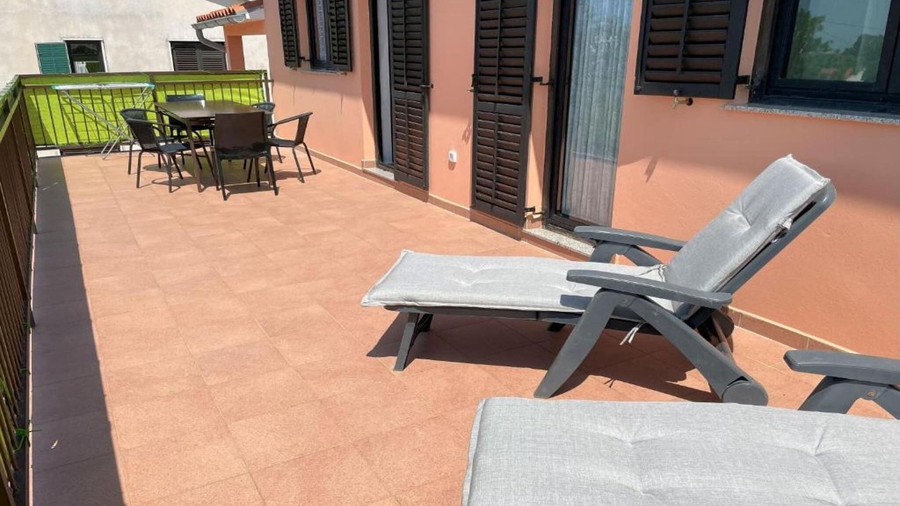 Photo of Patio Balcony in Loborika