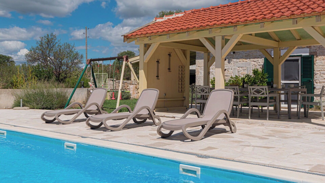 Photo of Patio Balcony in Oklaj
