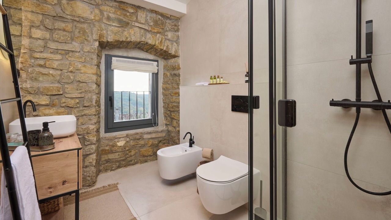 Photo of Bathroom in Sterna