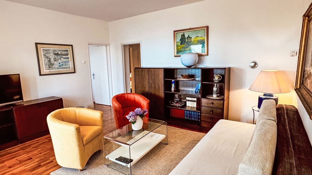 Photo of Livingroom in Icici
