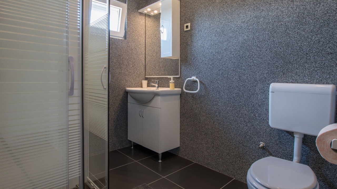 Photo of Bathroom in Radini