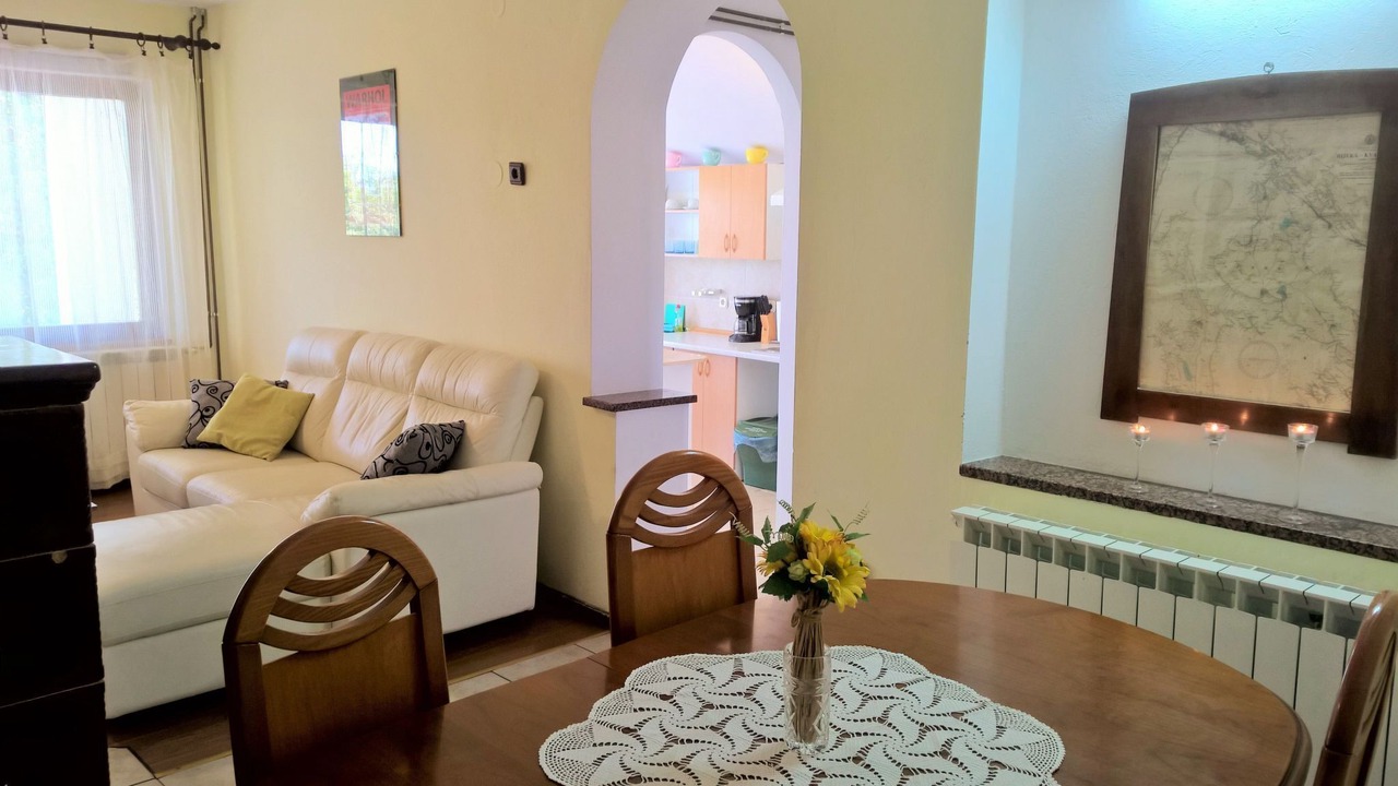 Photo of Livingroom in Gabonjin