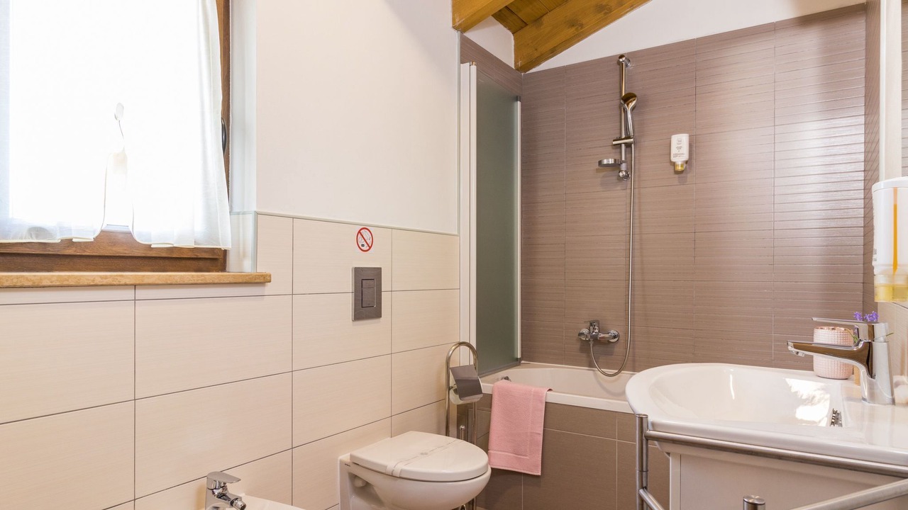 Photo of Bathroom in Jursici