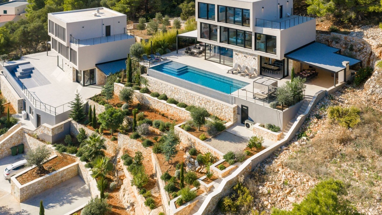 Photo of Outdoor in Cove Rogacic