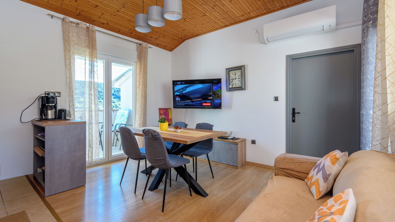 Photo of Livingroom in Rab Town