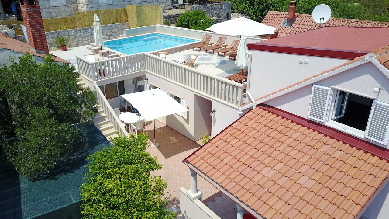 Photo of Patio Balcony in Sudurad
