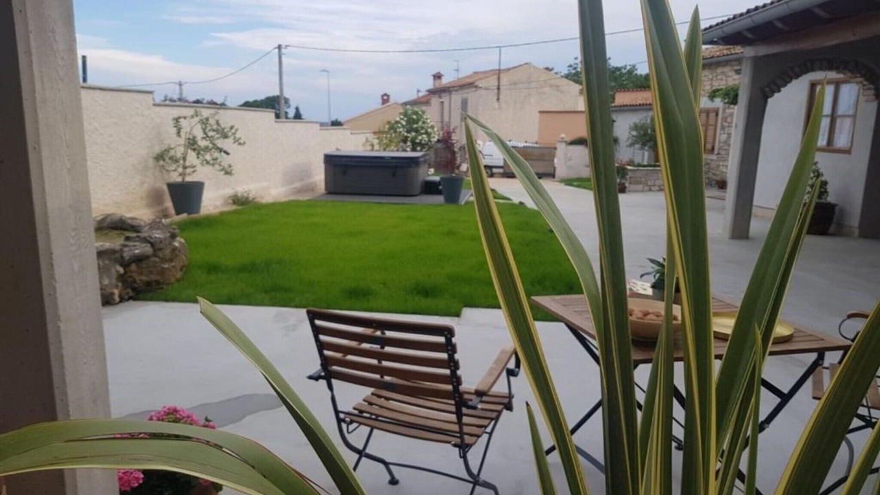 Photo of Outdoor in Loborika