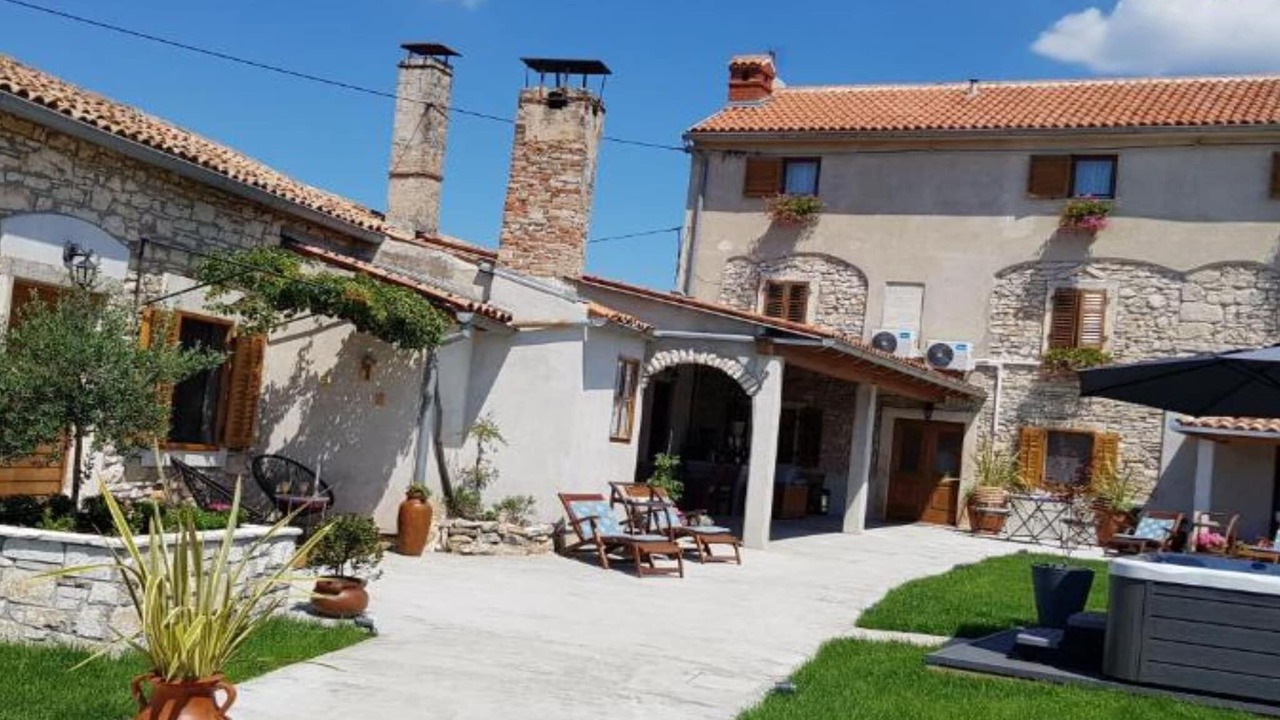 Photo of Outdoor in Loborika