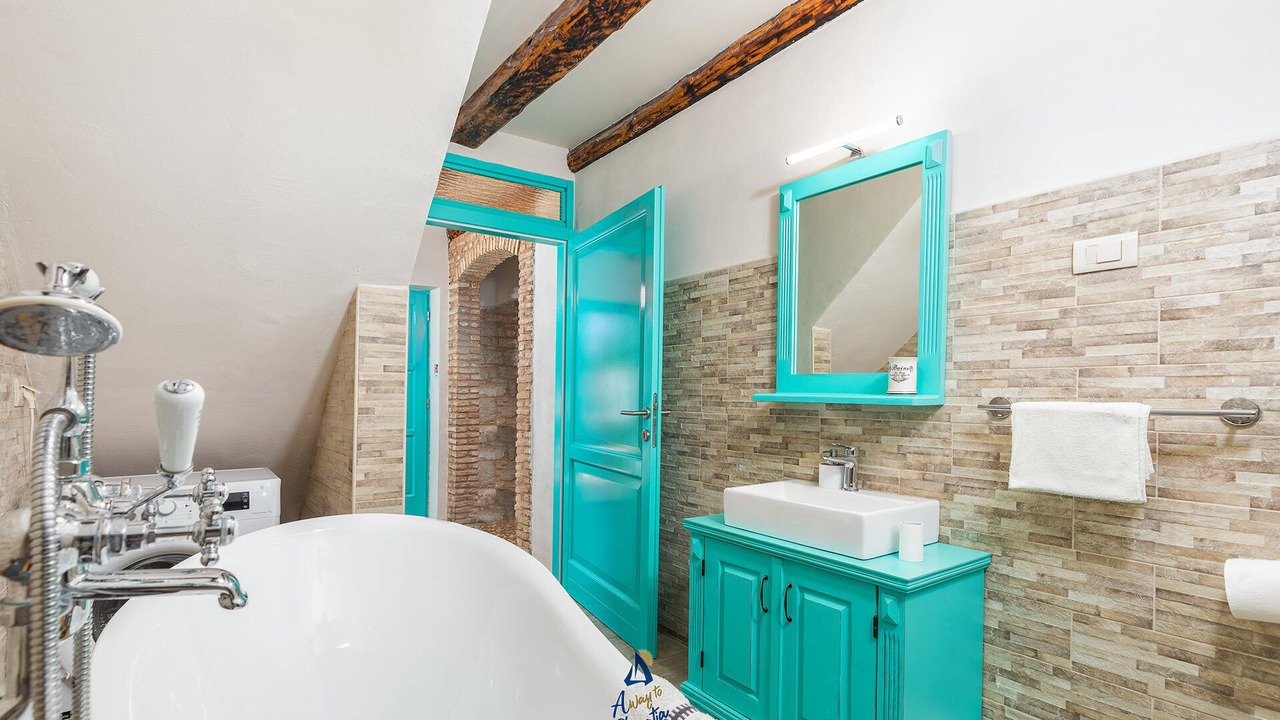 Photo of Bathroom in Peroj