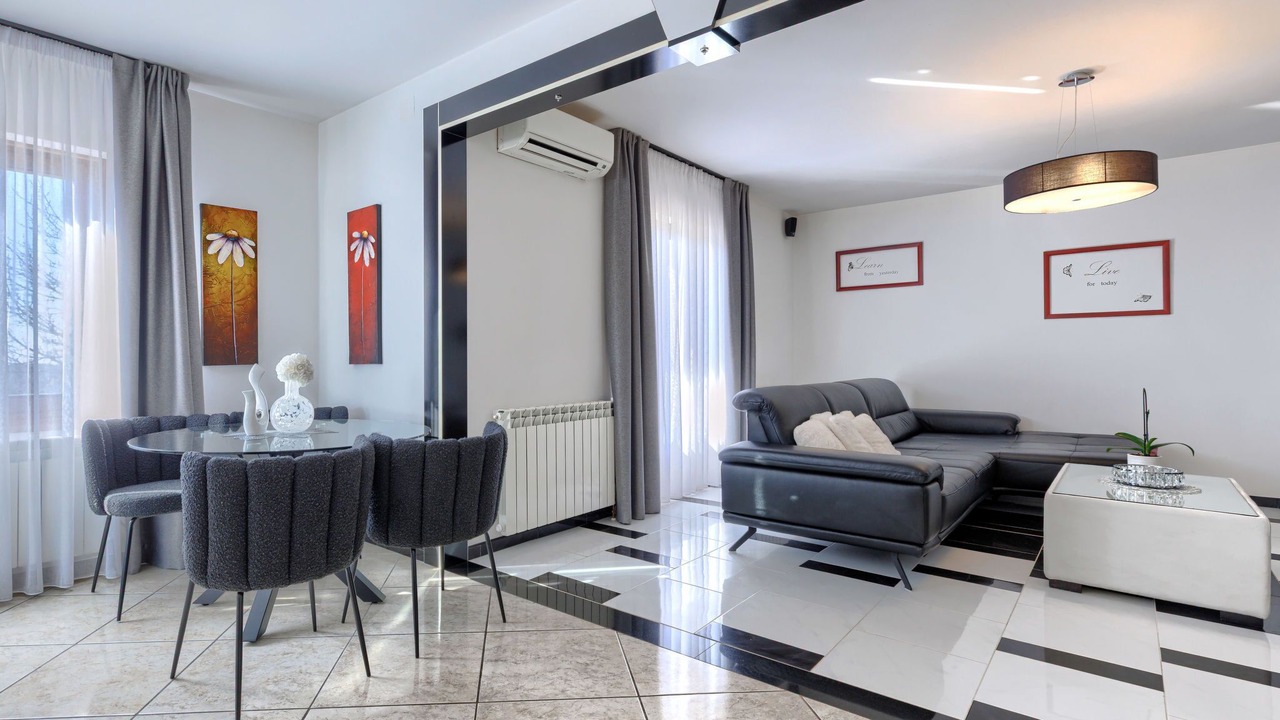 Photo of Livingroom in Brecevici