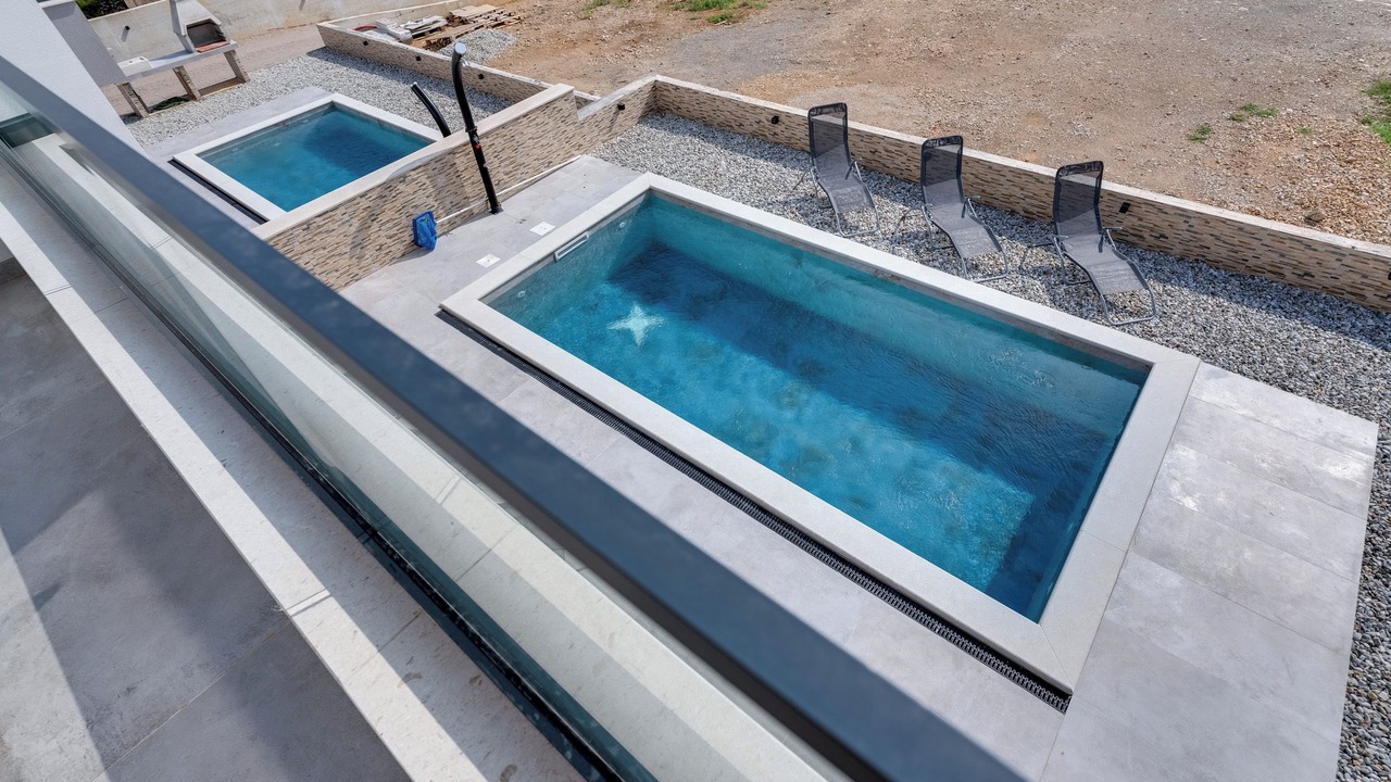 Photo of Outdoor in Risika