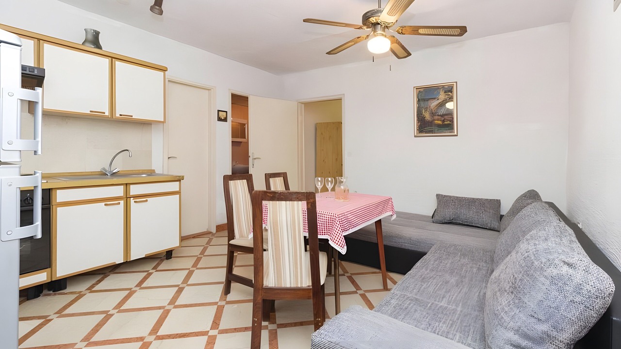 Photo of Livingroom in Tkon