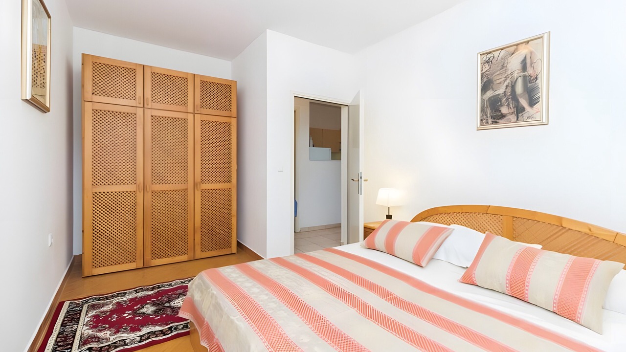 Photo of Bedroom in Tkon