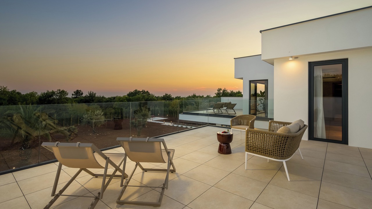 Photo of Patio Balcony in Jursici