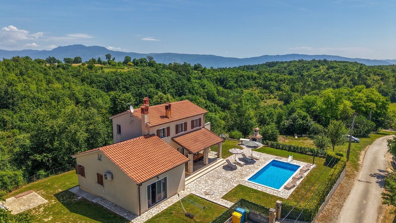 Photo of Outdoor in Gracisce