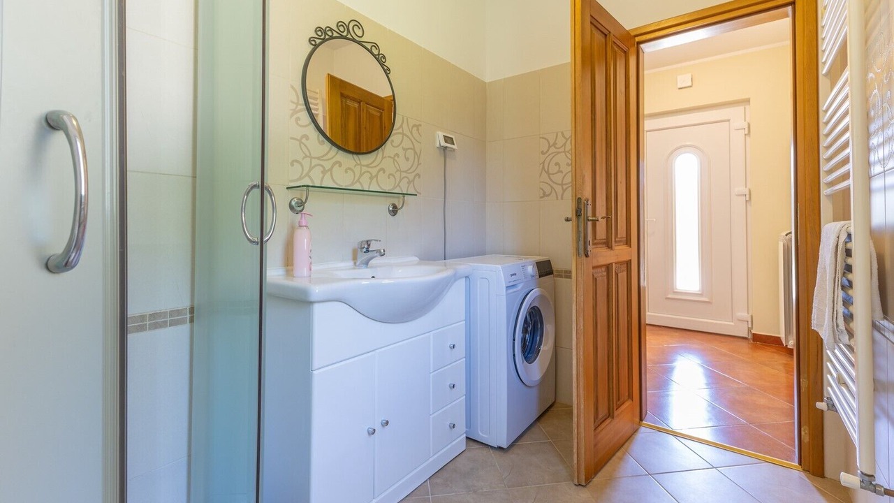 Photo of Bathroom in Gracisce