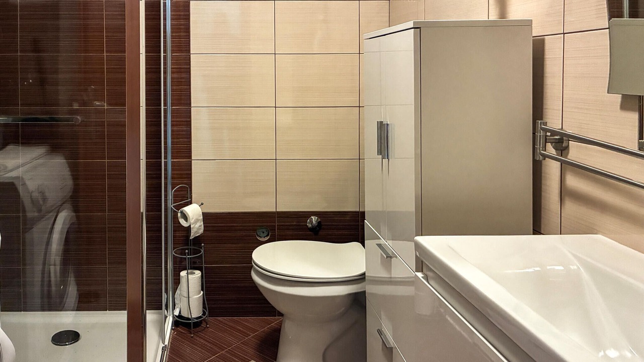 Photo of Bathroom in Sarsoni