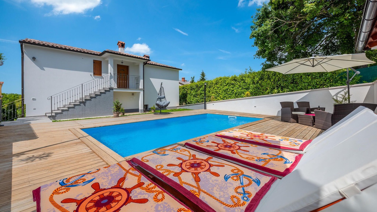 Photo of Outdoor in Lindar
