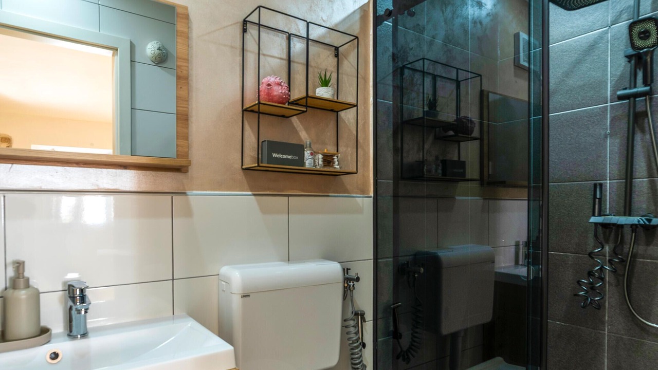 Photo of Bathroom in Rab