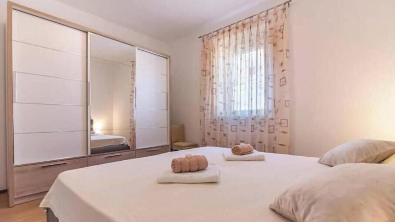 Photo of Bedroom in Loborika