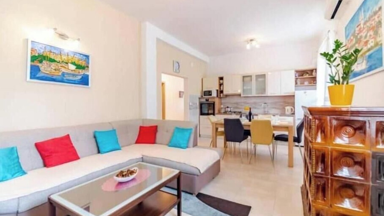 Photo of Livingroom in Loborika